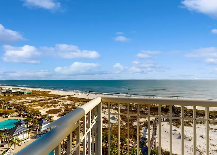 Coastal With Access Pool Sauna And Tennis Courts Holiday home *